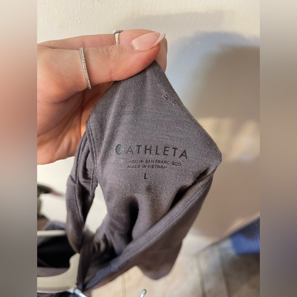 Athleta Gray Sleeveless Tank Top - Picture 3 of 3